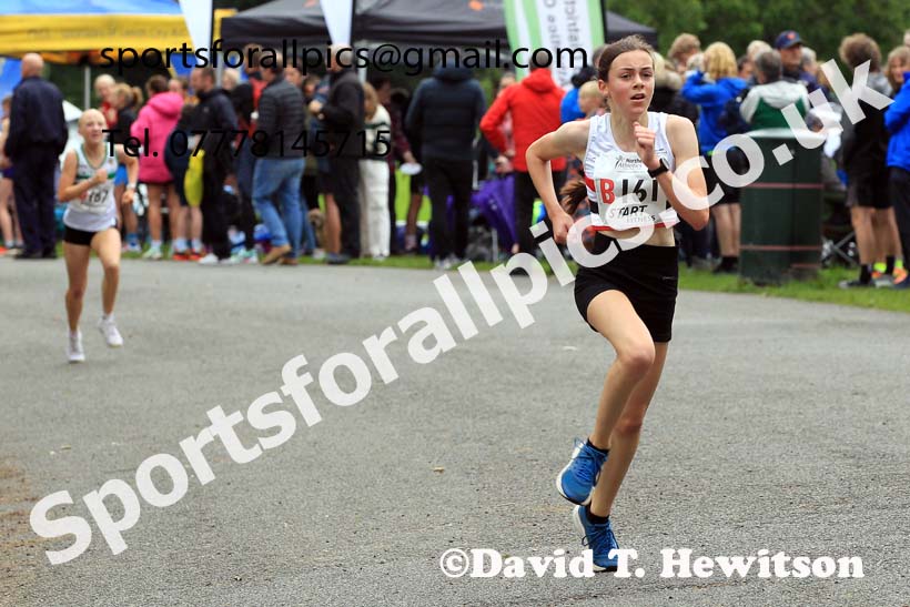 Girls under-15s 2023 Northern 6 and 4 Stage Relays and Youngsters, Birkenhead Park, Wirral.  Photo: David T. Hewitson/Sports for All Pics